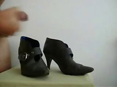 Cum on Friend grey boots