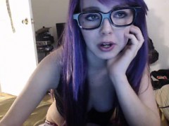 Geeky young babe with violet hair teases her shaved pussy w