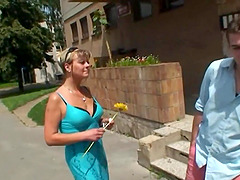 Video of a younger man fucking his mature neighbor Pietra